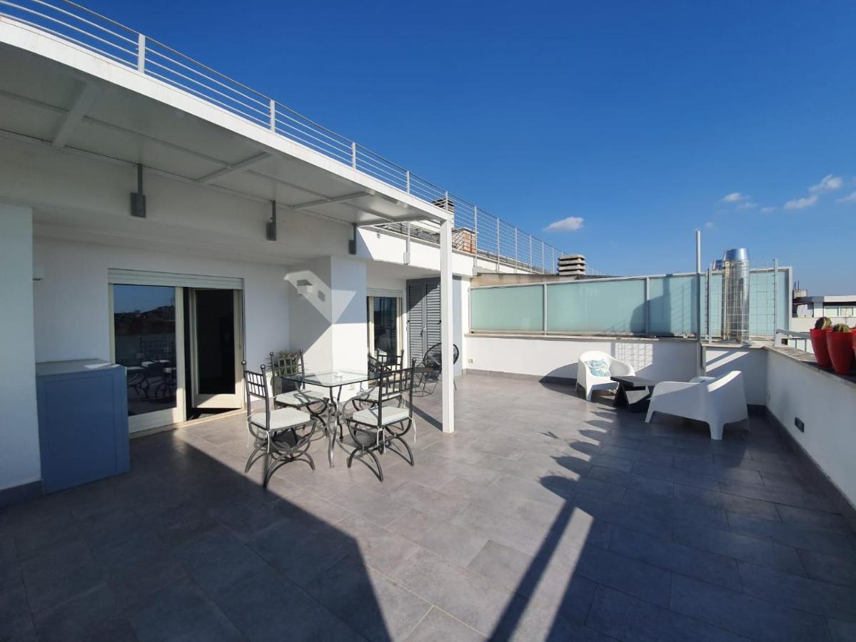 Penthouse 41 In Trastevere With Big Terrace Řím Exteriér fotografie